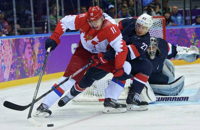 Несмотря на неудачу российских хоккеистов на Олимпиаде в Сочи, Виталий Мутко считает, что кризиса в отечественном хоккее нет.